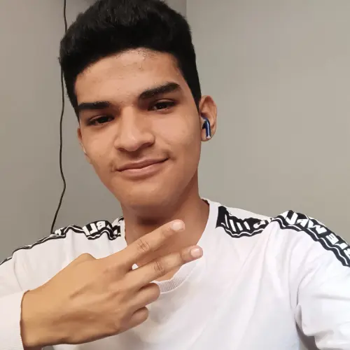 https://cdn.mtocommunity.com/staff-paul-campos.webp